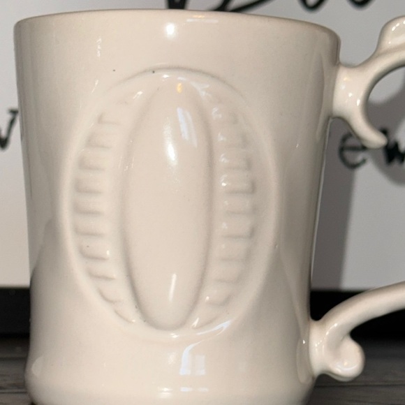 POTTERY BARN PB A-Z MUGS Elegant Cream Ceramic Mug Cup Initial Monogram Letter O - Picture 10 of 13